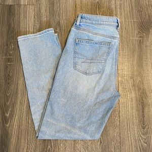 American Eagle Ripped Mom Jeans